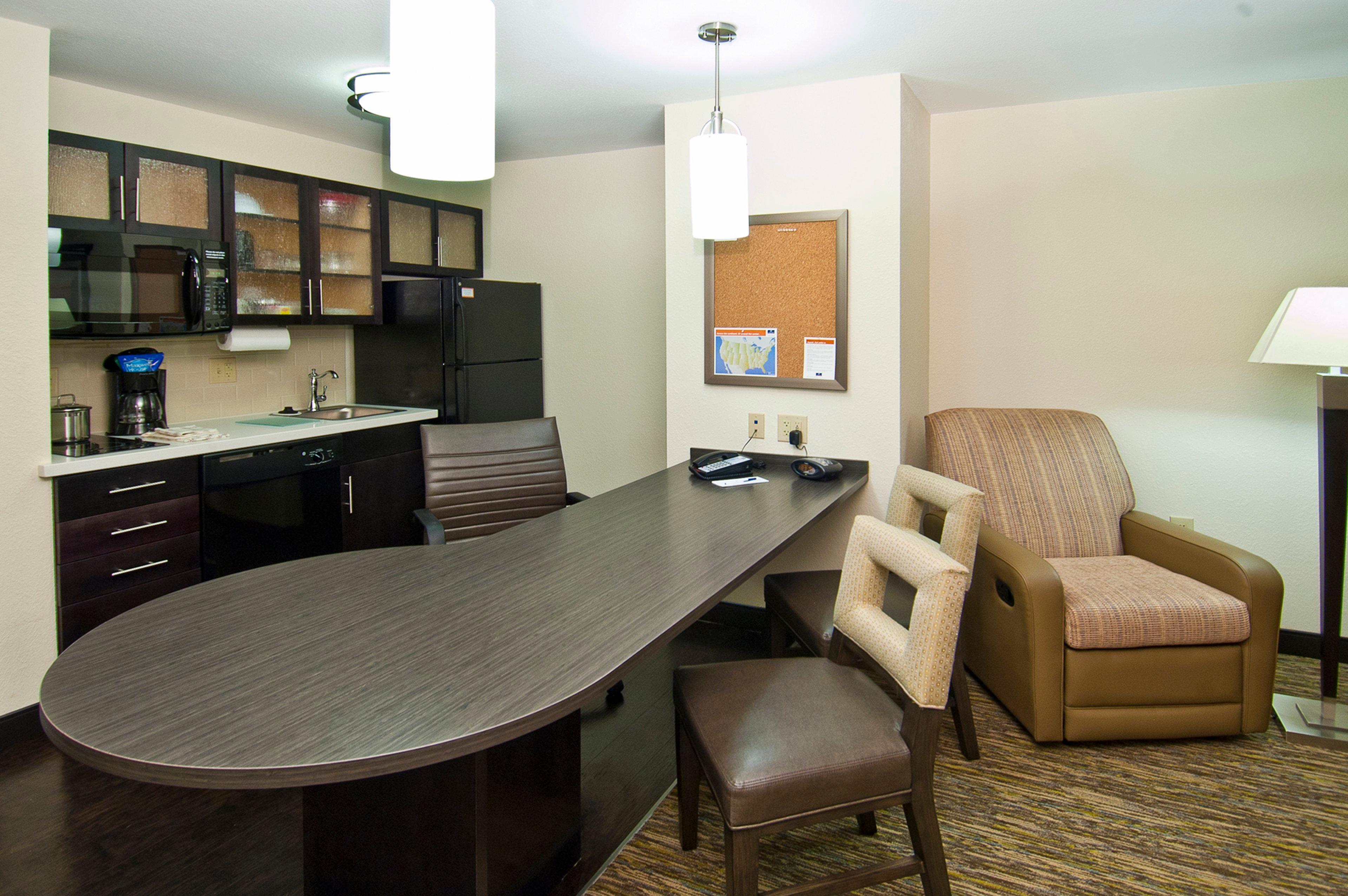 Candlewood Suites Tupelo By Ihg Экстерьер фото
